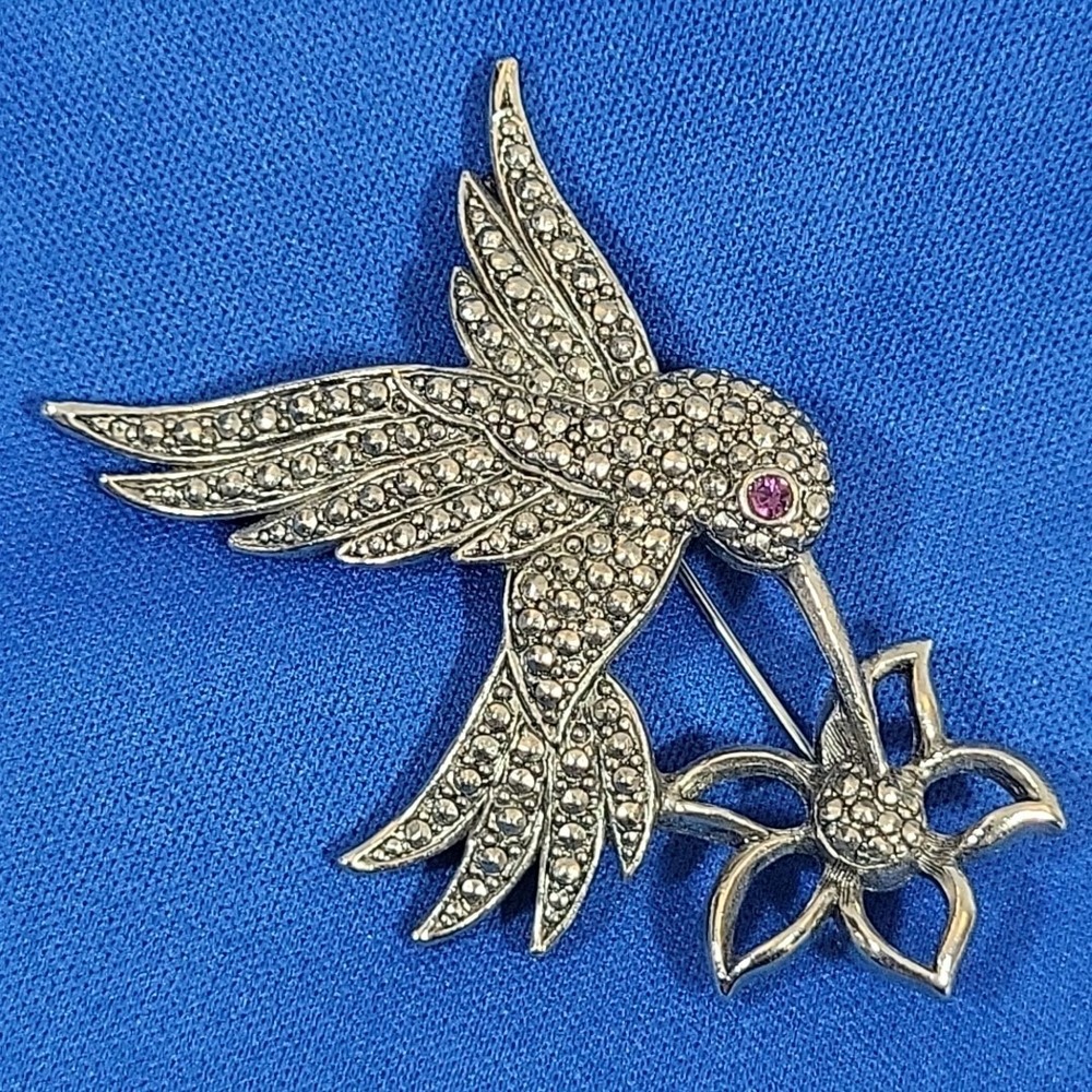 Vintage Avon Faceted Silver Tone‎ Hummingbird Brooch Pin
